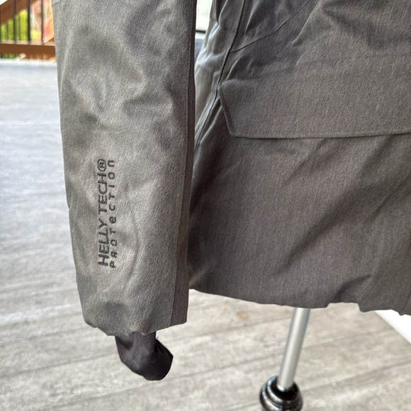 Helly Hansen | Ski ⛷️ Snowboard 🏂 Jacket - Picture 3 of 13